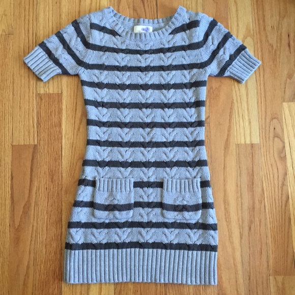 Other - Cute sweater dress